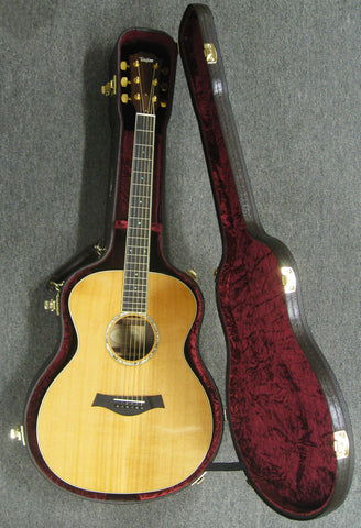 Taylor GA7 Acoustic-Electric Guitar Lefty Left-Handed